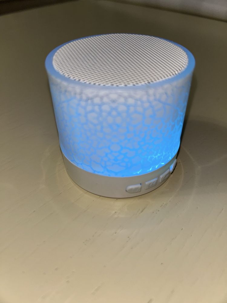 Портативная Bluetooth колонка акустика
