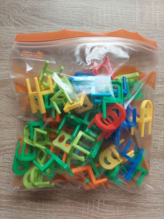 Gra klocki konstrukcyjne krzesełka