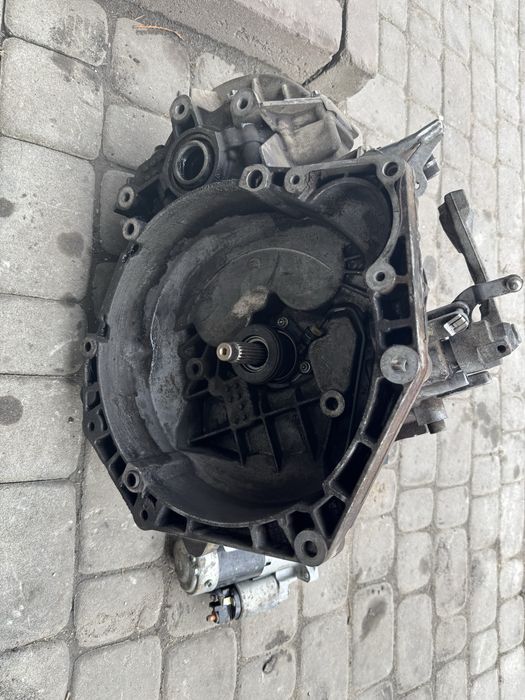 Кпп коробка передач стартер 1.9 m32 opel zafira b astra h 6 передач