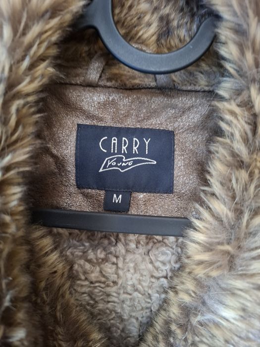 Kożuszek futerko carry