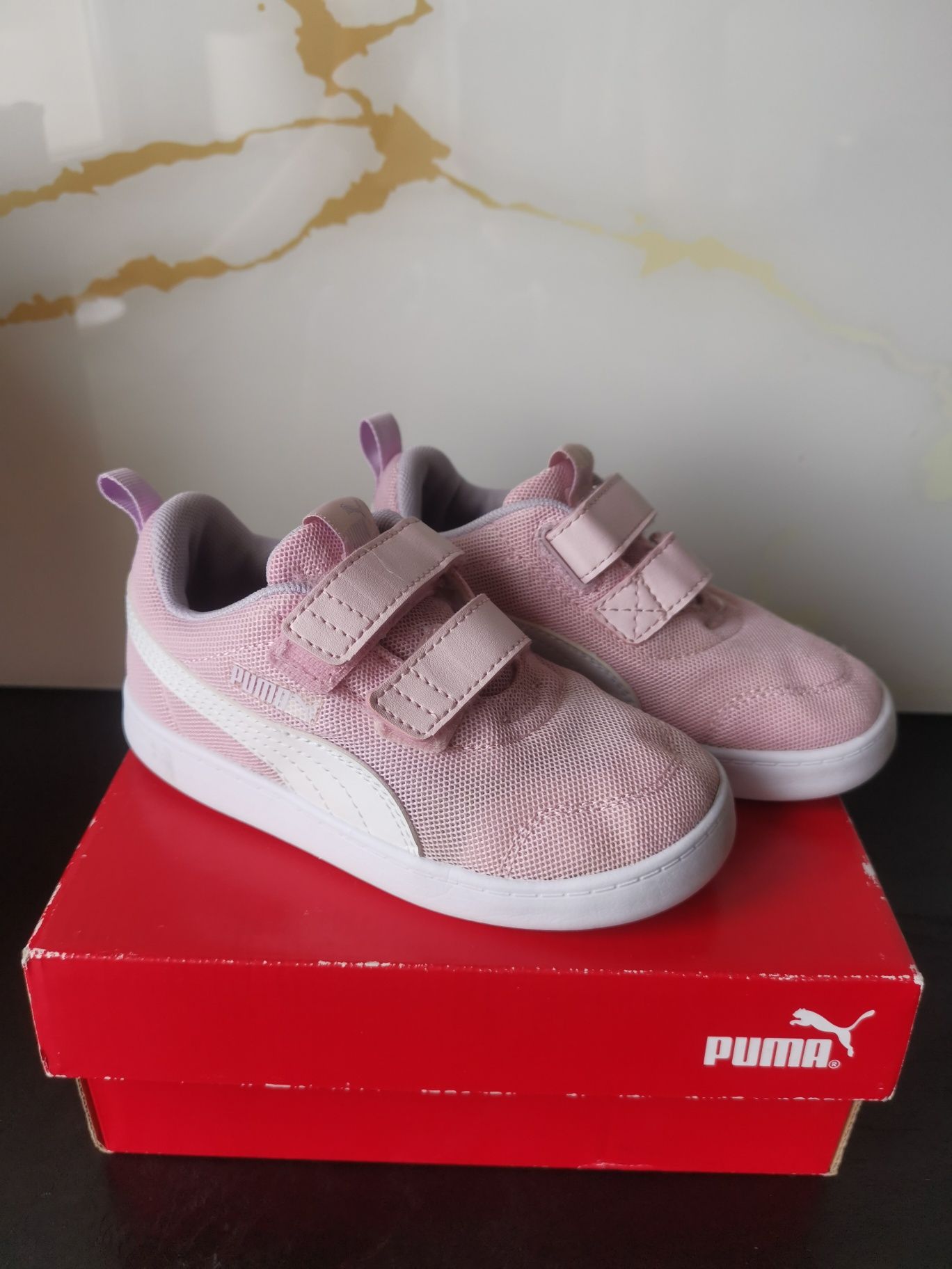 Różowe adidaski Puma