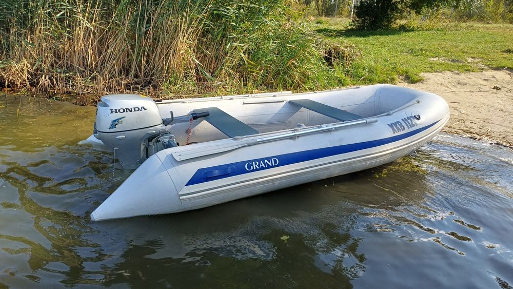 Човен GRAND C360 Двигун HONDA BF15