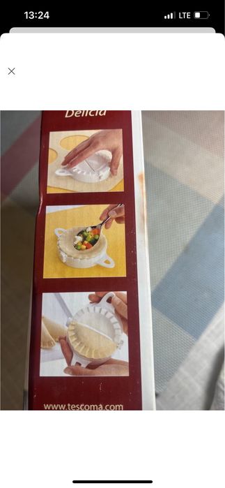 Подушка под шею в самолет/машину. Tescoma для лепки вареников, равиоли