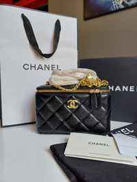Luxusowa torebka Chanel