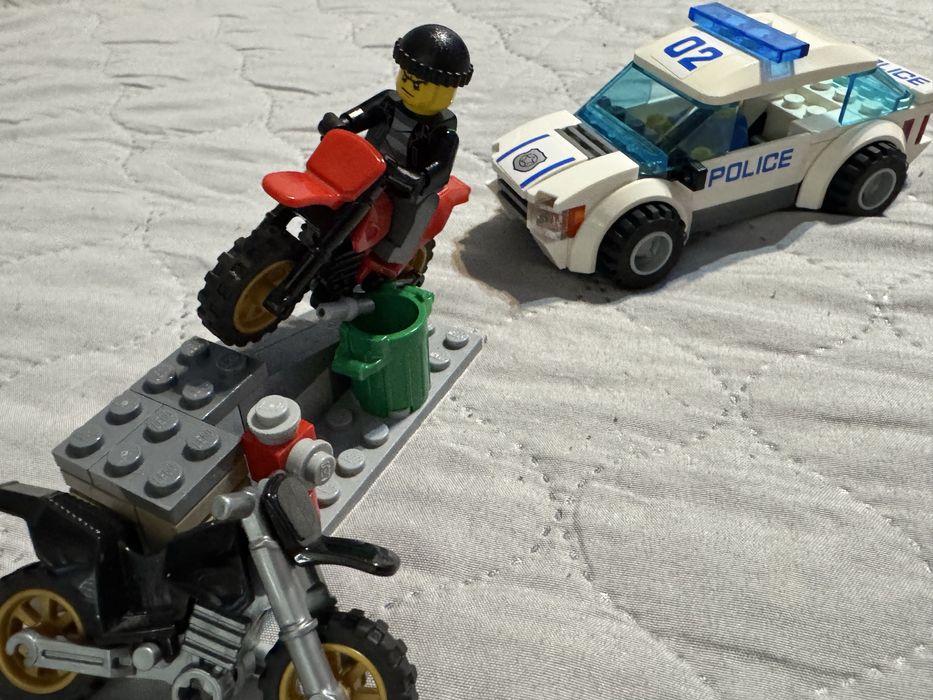 Lego 60042 z instrukcją