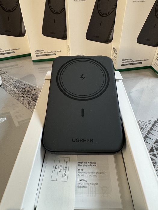 Павербанк UGREEN Power Bank 10000 mAh 20W — Wireless MagSafe зарядка