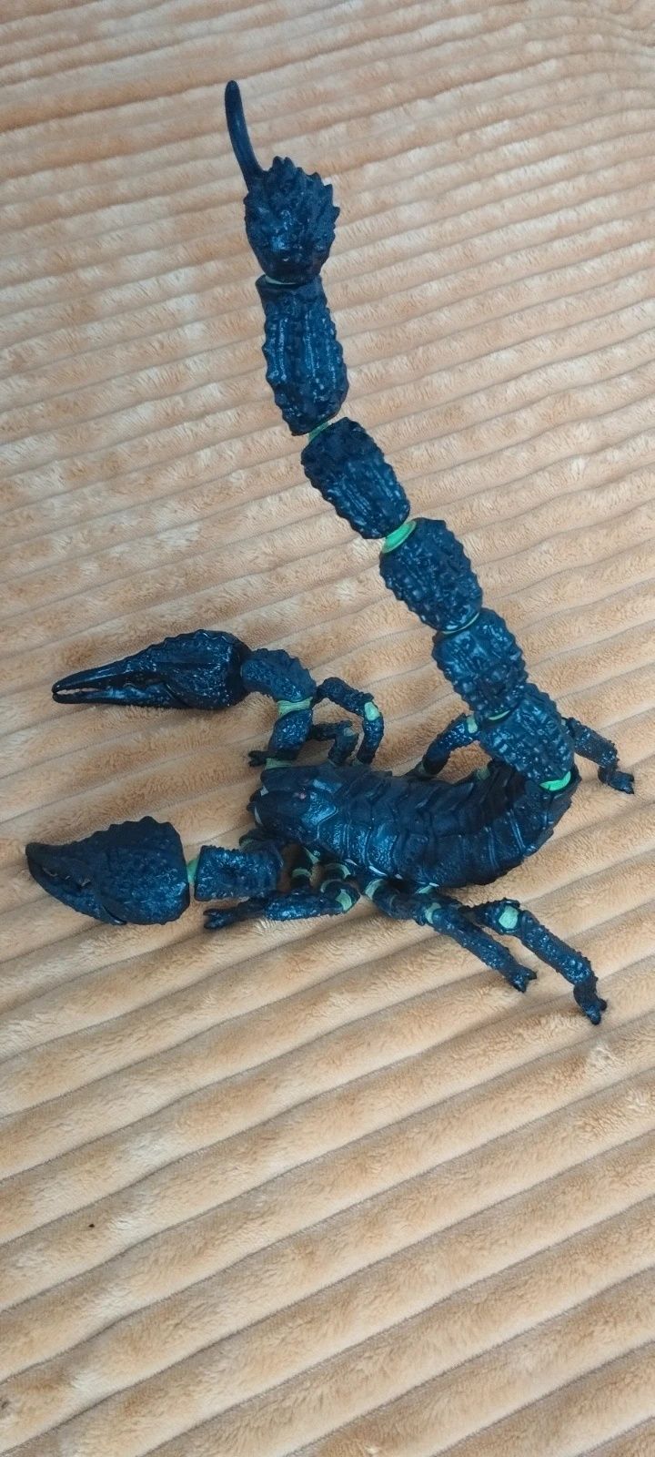 Figurka Schleich Scorpion, 24 cm
