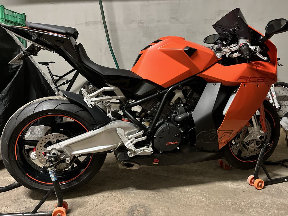 Naprawdę zadbany Ktm RC8