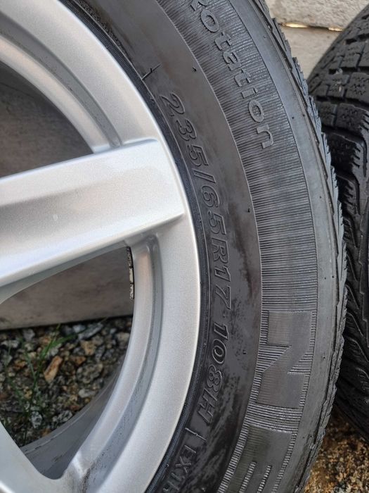 Felgi Alusy VW Touareg Audi Q7 NEXEN 235/65R17  opony zimowe 5x130