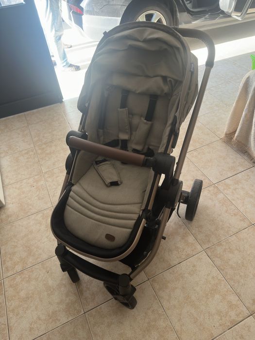 Carrinho de bébe + Ovo/Cadeira dos 0 aos 13 Kg Chicco Kaily c/Base