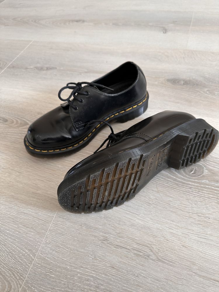 Dr. Martens Docs Doc Martens