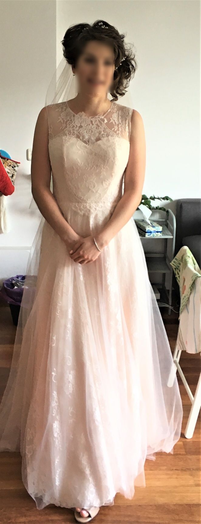 Платье свадебное нежного цвета