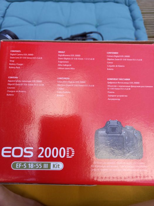 Máquina Fotográfica Canon EOS 2000D