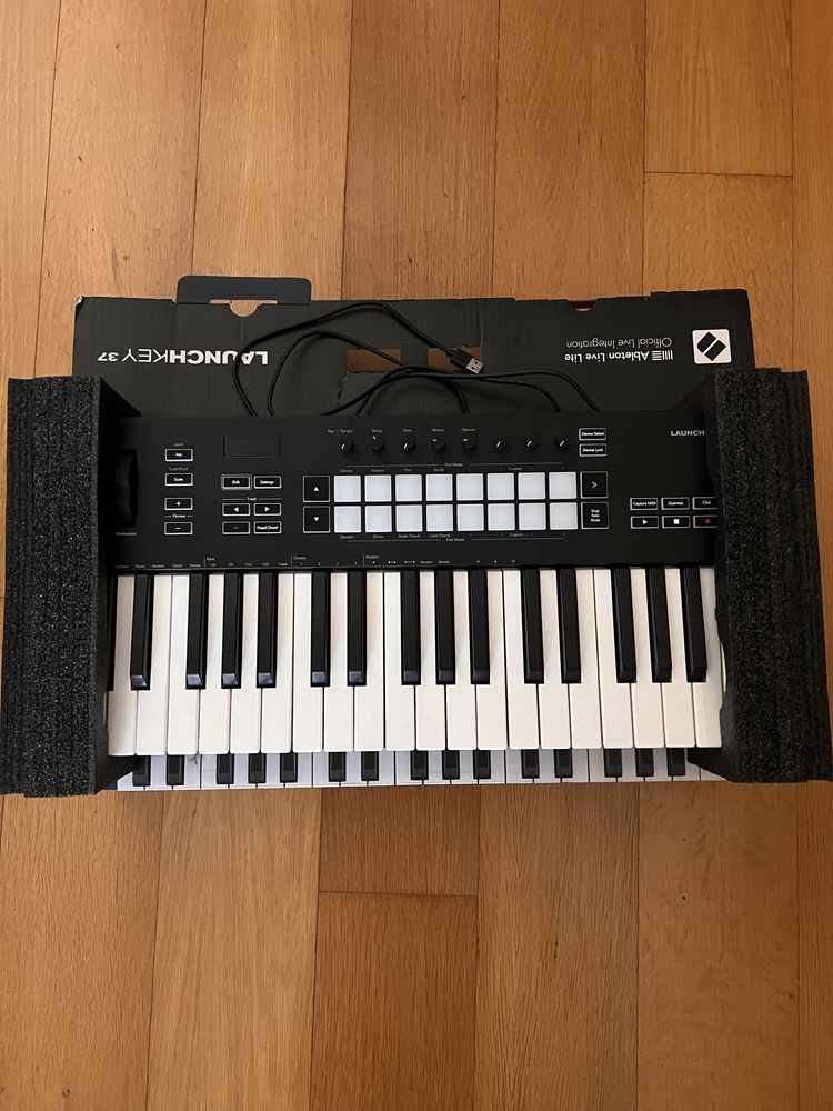 Novation Launchkey 37