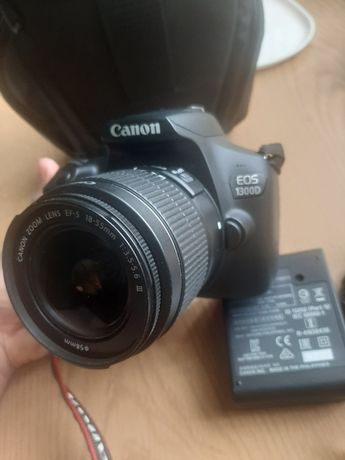 Фотоапарат Canon EOS1300D