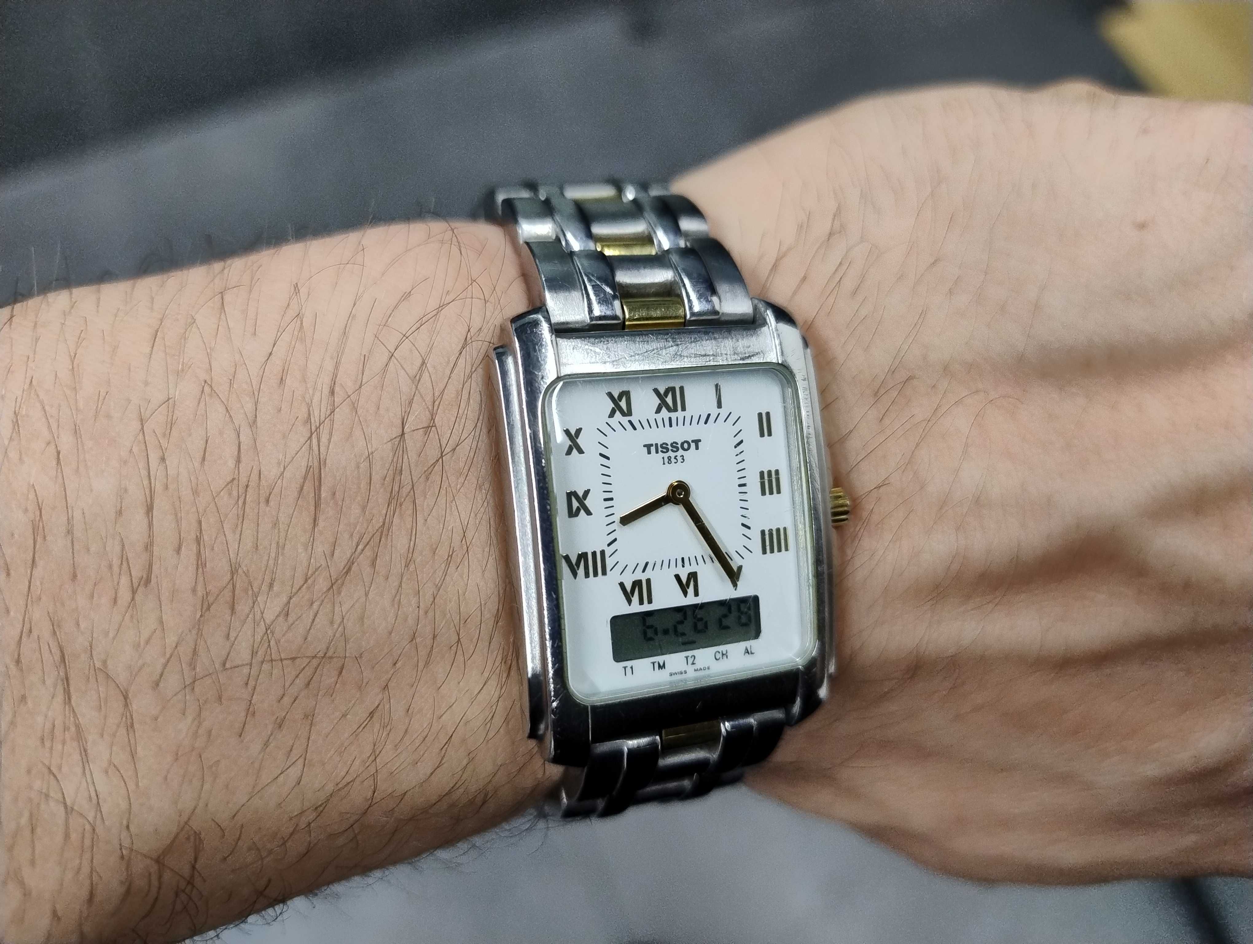 Przepiękny Zegarek Tissot dual time Oryginalny stal Bransoleta Swiss !