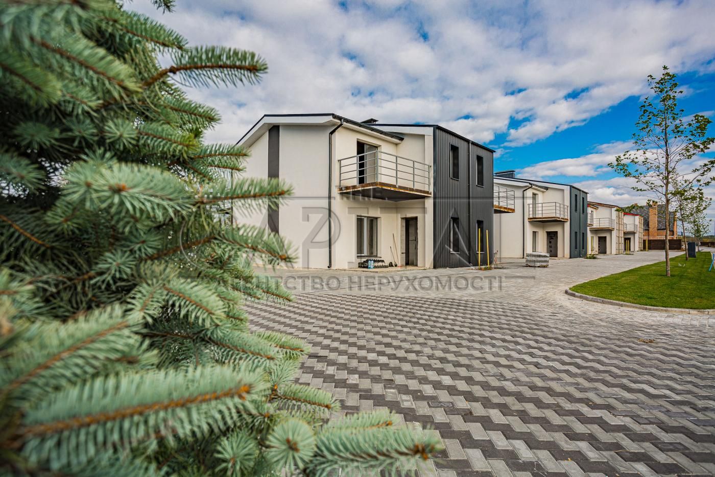 Продаж будинку, дуплекс, Білогородка, White-Blackie Duplex