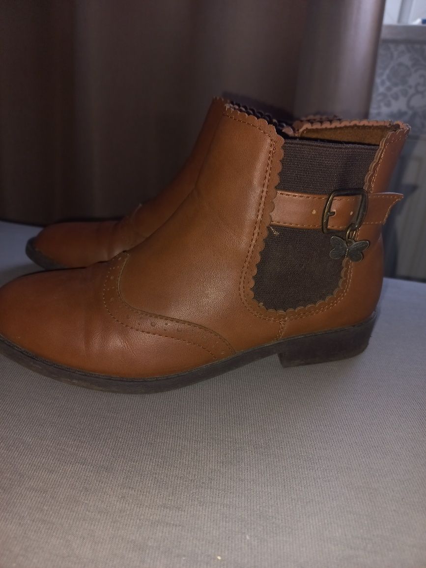 Brązowe botki r.36