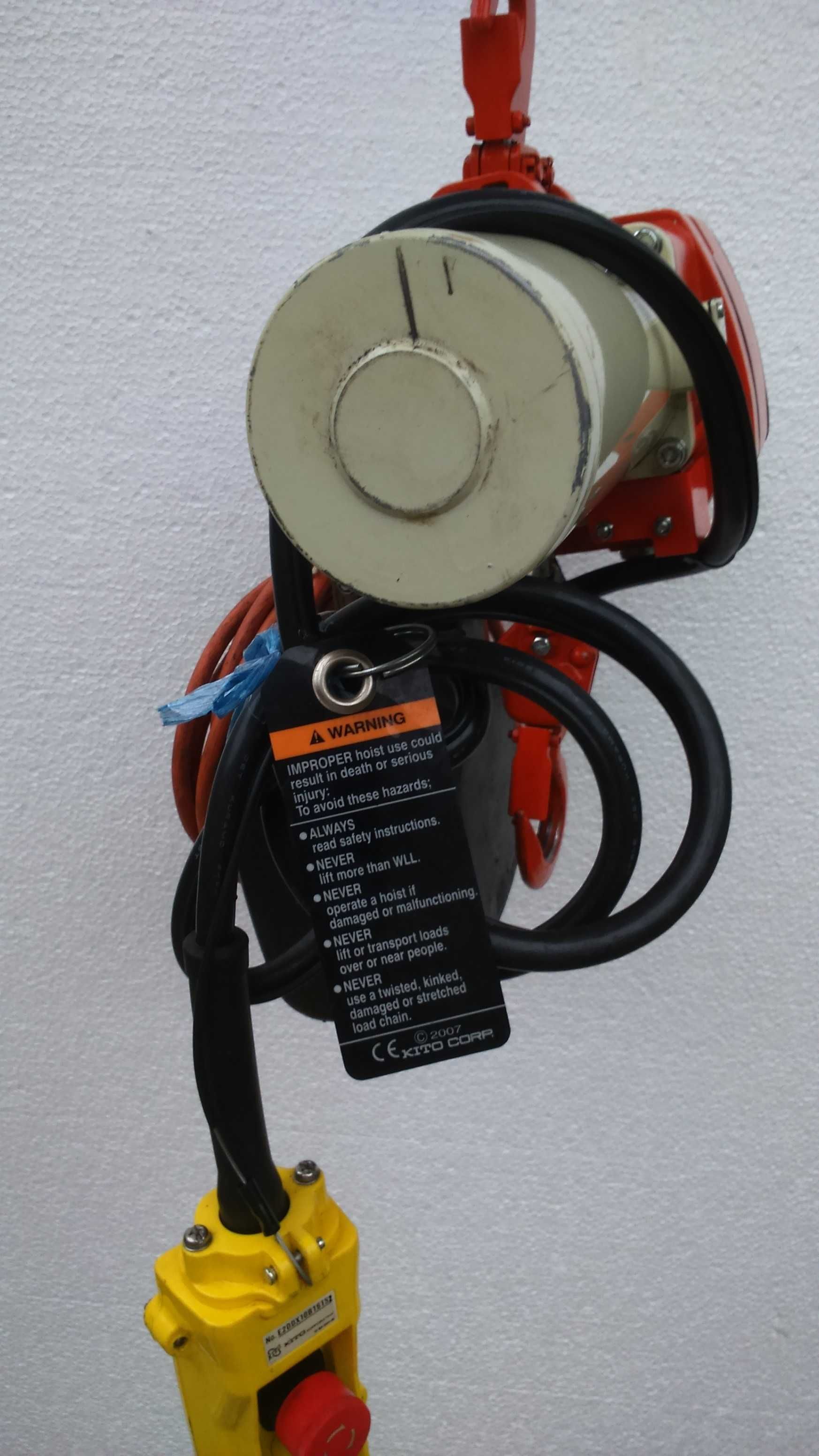 Wciągnik łańcuchowy KITO ED24ST 240kg 230V prod. 2001 Japonia (DEMAG)