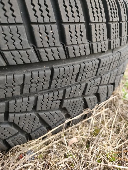 Opony zimowe 205 r 16 , cena za 4 sztuki