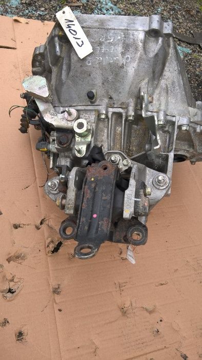 Mazda 2 15r 1,5d skrzynia biegów manualna