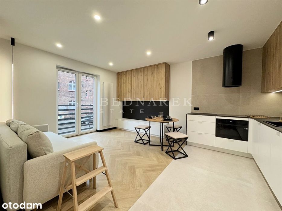 Nowy Nikisz - wynajem 2 pokoje z parkingiem