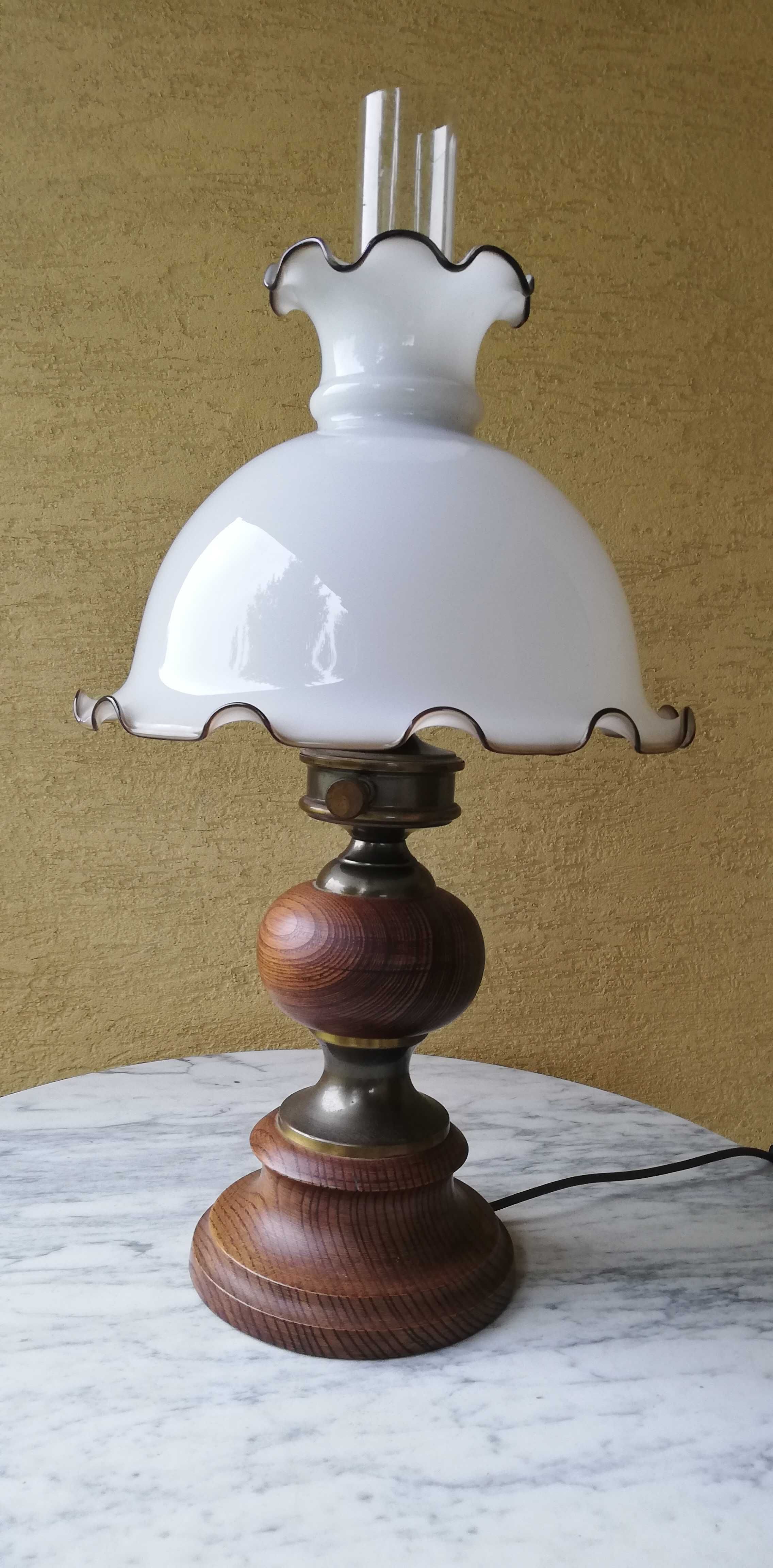 lampka stołowa stylowa  klosz szklany drewniana klimatyczna naftowa