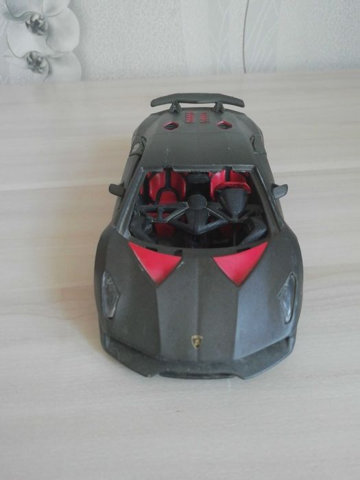 Колекційна машинка Lamborghini /ламборджини