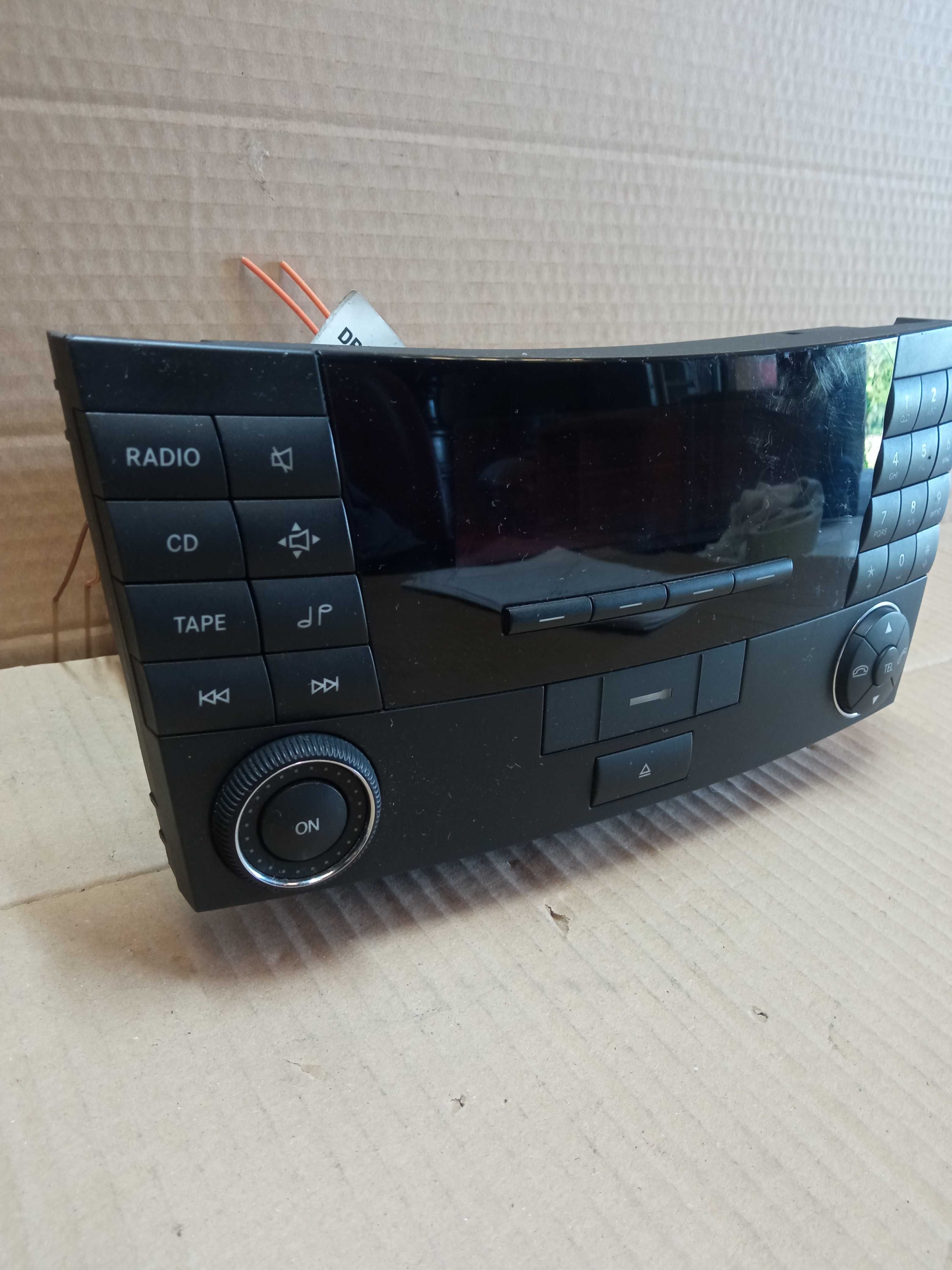 Auto-radio Mercedes Benz Classe E (W211) Modelo CK 1211