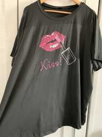 Modna bluzka damska t-shirt czarny nadruk w usta wzór szminki 52