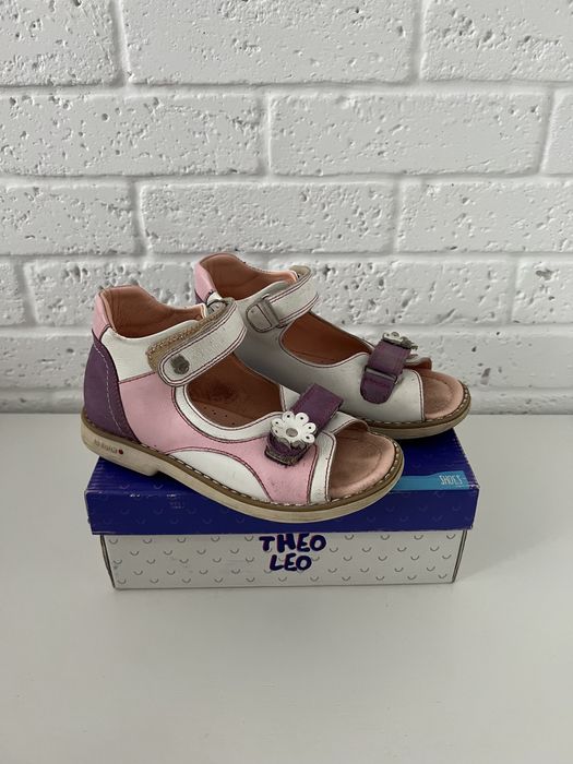 Ортопедичні босоніжки для дівчаток Theo Leo 30роз.
