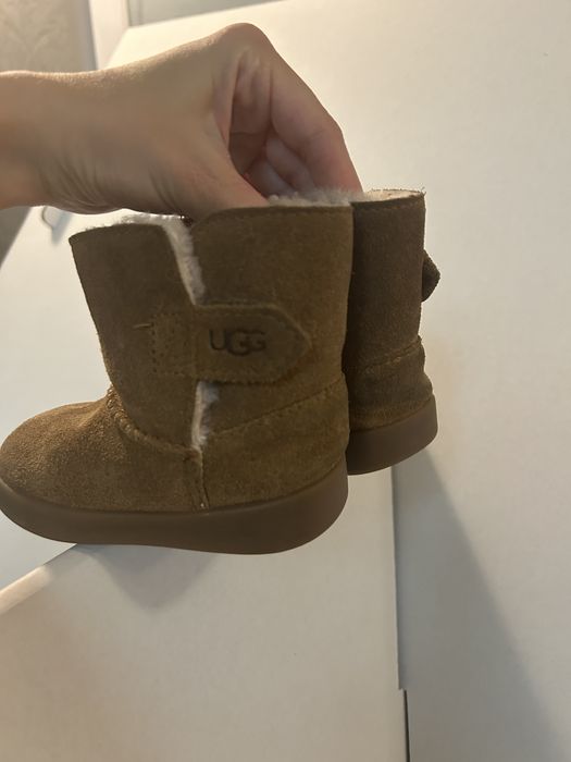 Дитячі натуральні ugg