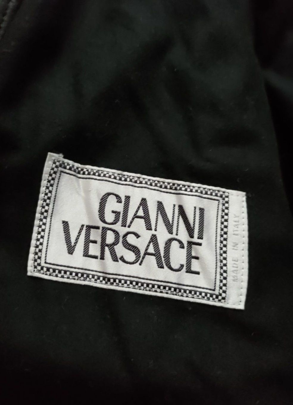 Ostania szansa Kurtka  skórzana Gianni Versace opis