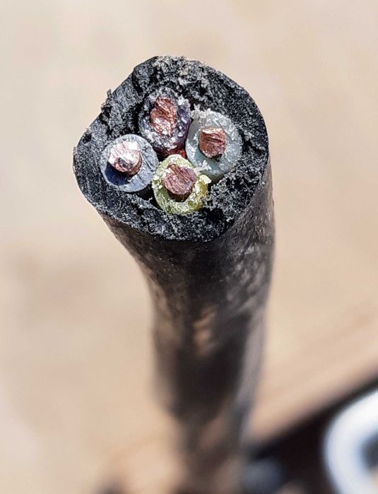 Кабель медный 4 х 1,5 мм² монолитный четырёхжильный СССР