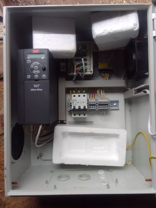 Шкаф управления насосами EP-VRA 1-7,5 inv