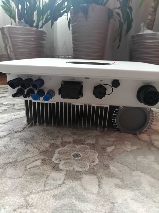 Гібридний інвектор 8kw. 3ф. Growatt MOD 8000TL-XH