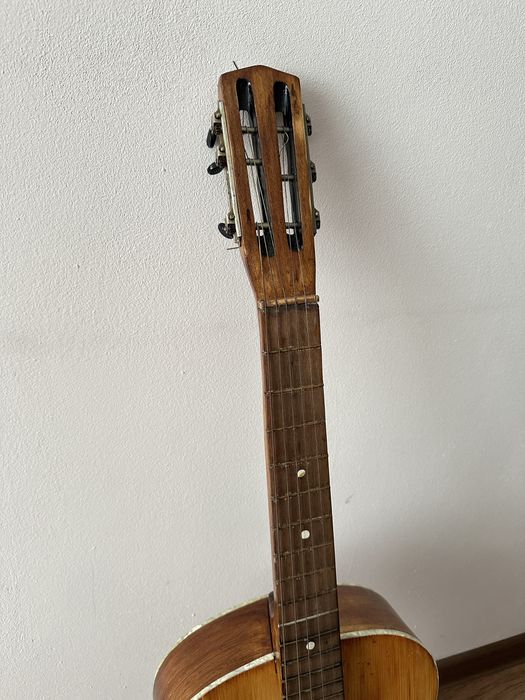 Продається Гітара ( можливо для реставрації)