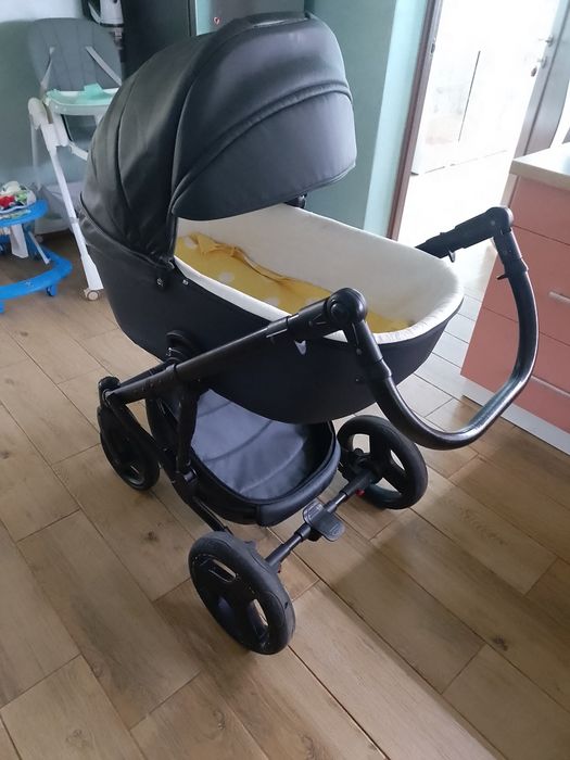 Коляска 2в1  в  гарному стані