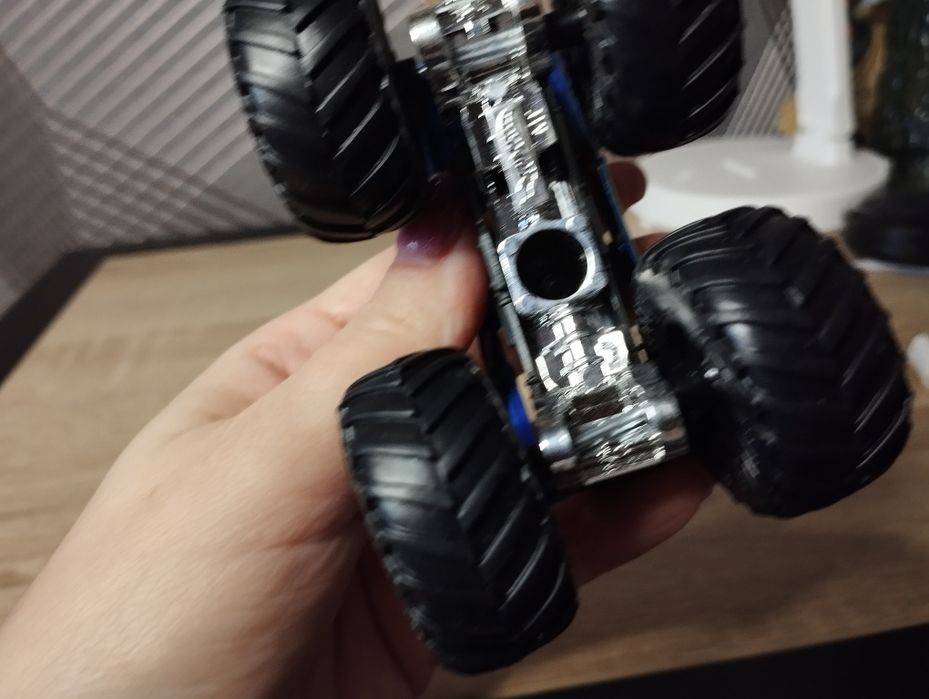 Монстр трак hot wheels хот вілс
