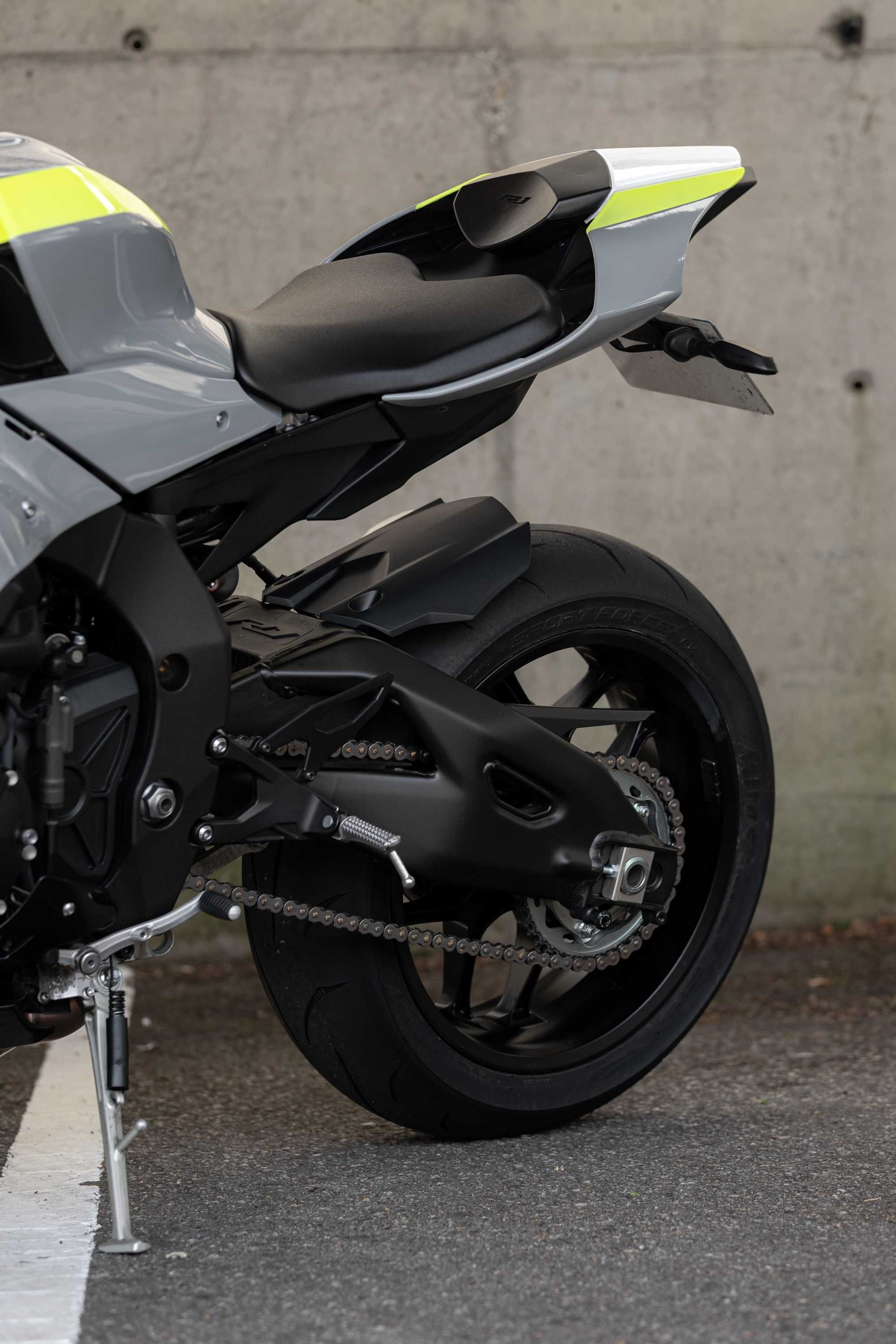 Yamaha R1 2024 *OFERTA NOVA PINTURA LacagemArt*