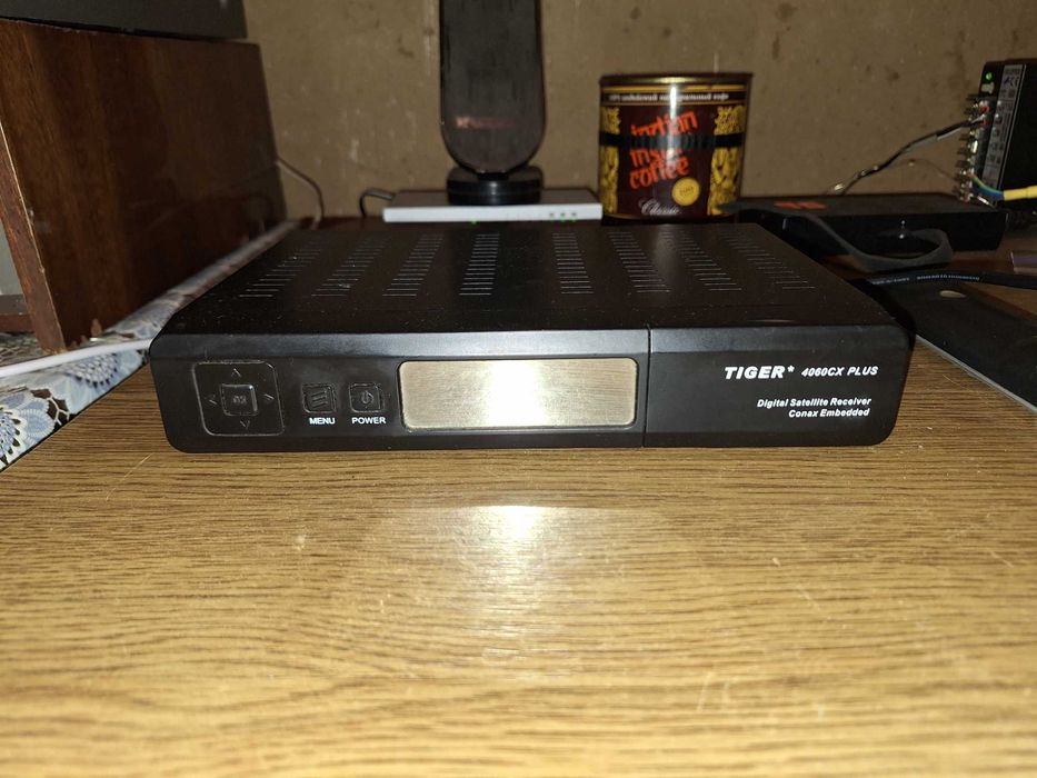 Спутниковый тюнер TIGER 4060CX PLUS после ремонта