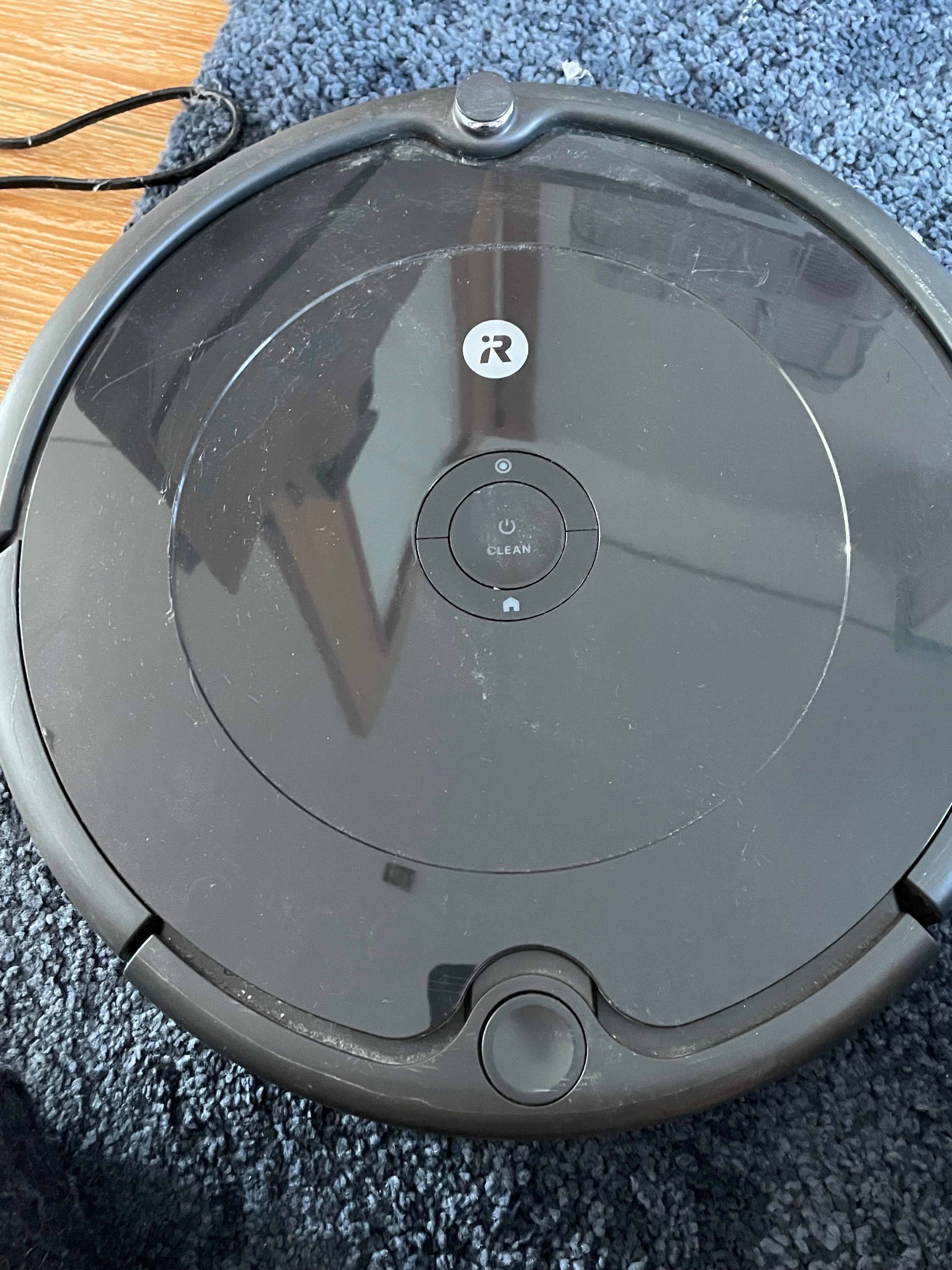 iRobot Roomba 692