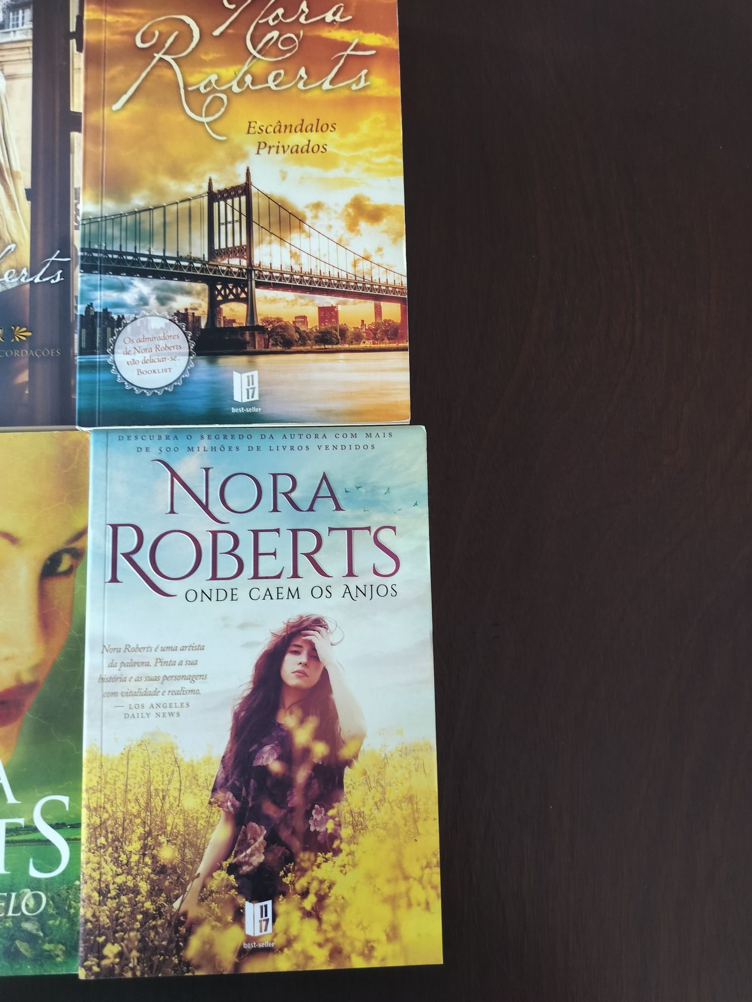 Vendo Livros de Bolso Nora Roberts