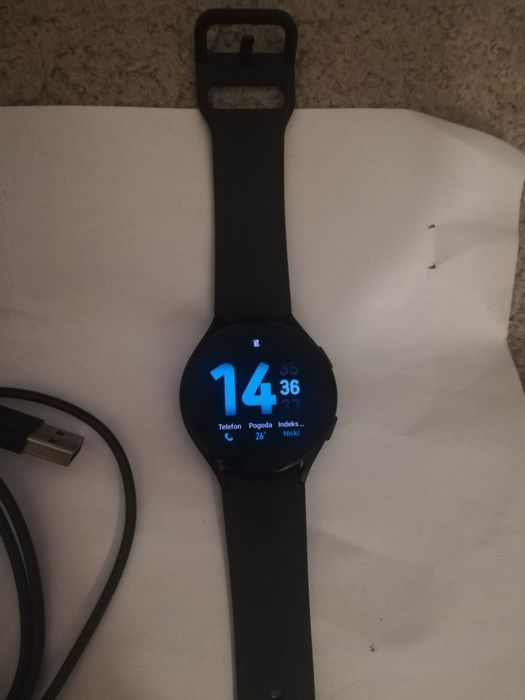 Sprzedam Samsung Galaxy Watch 4