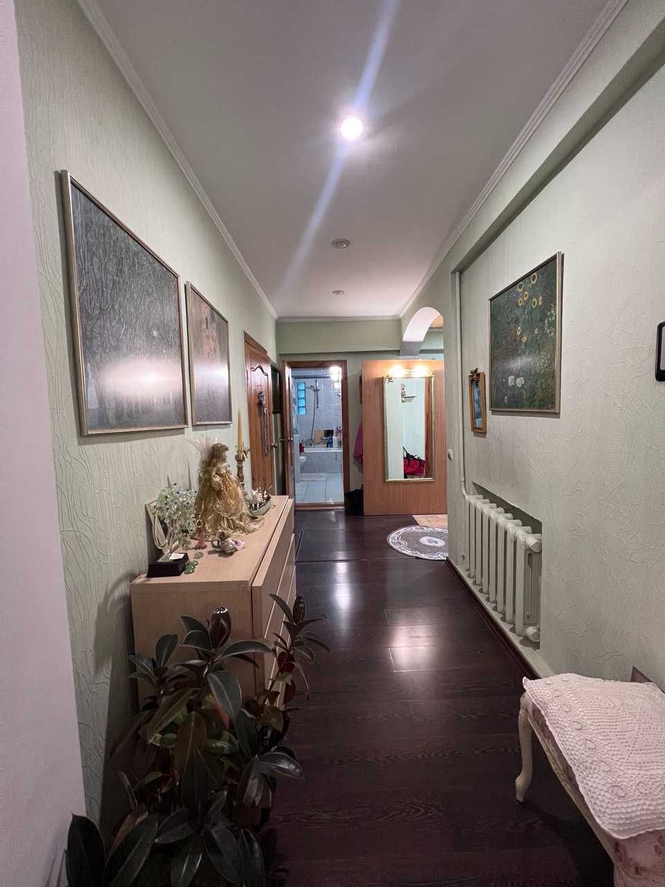 № 13173 - Частина будинку в центрі, Бульвар, в парковій зоні, 85 м2.