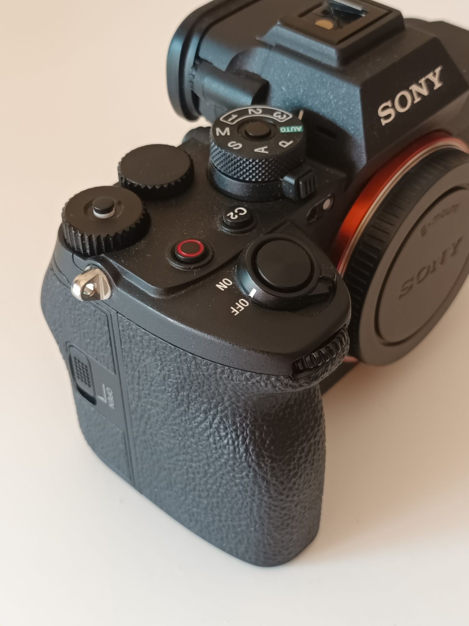 Sony A7R V nova 12mil disparos 61mp
