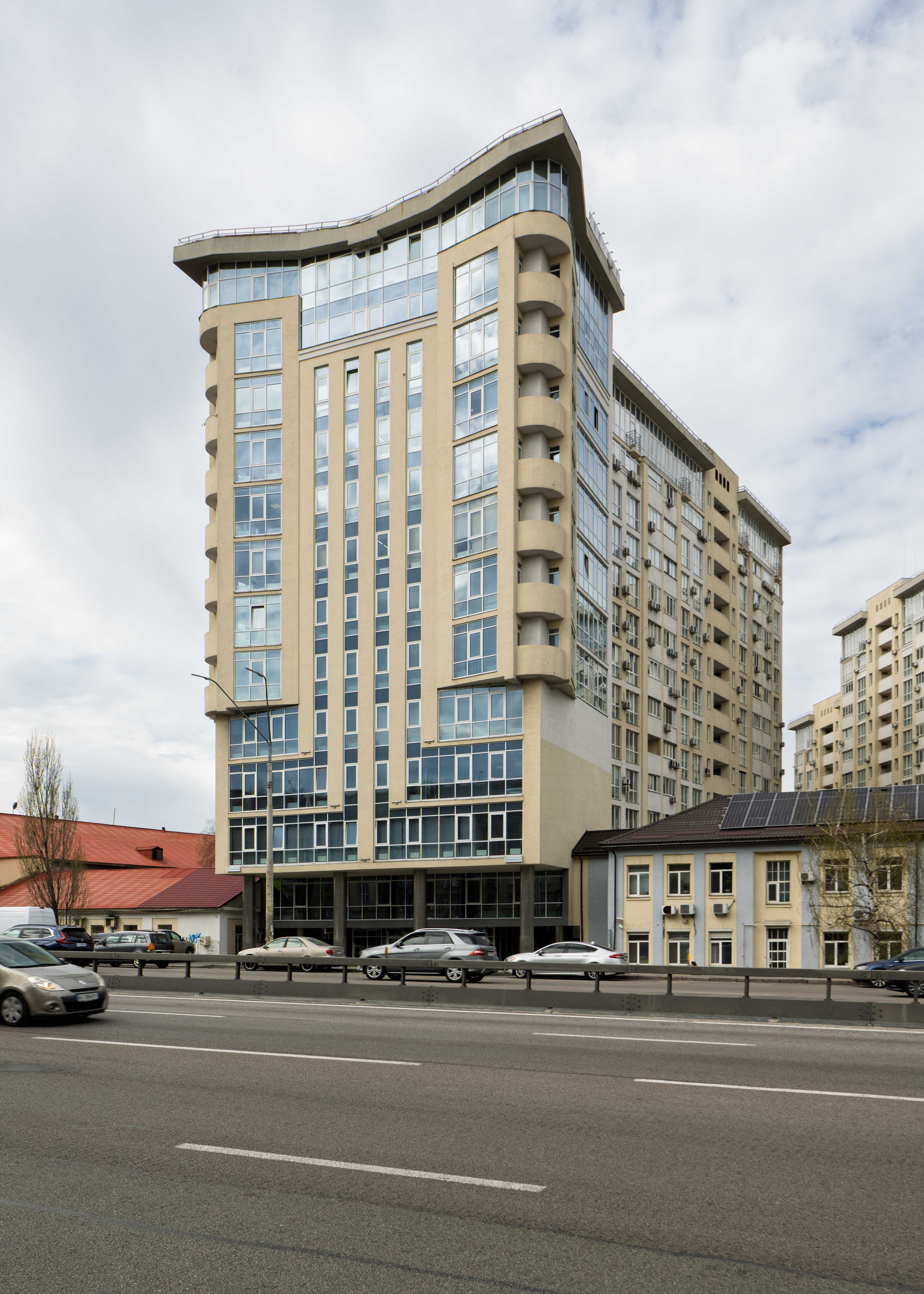 БЦ Глорія .Пр-т Берестейський 90А.