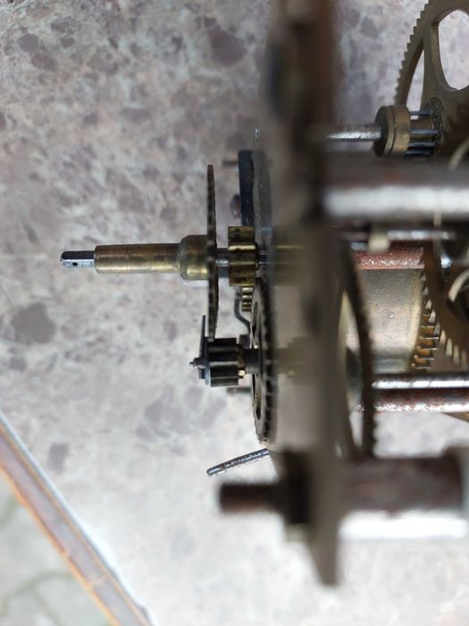 M084 Mechanizm starego zegara GB Gustav Becker P12 chodzik