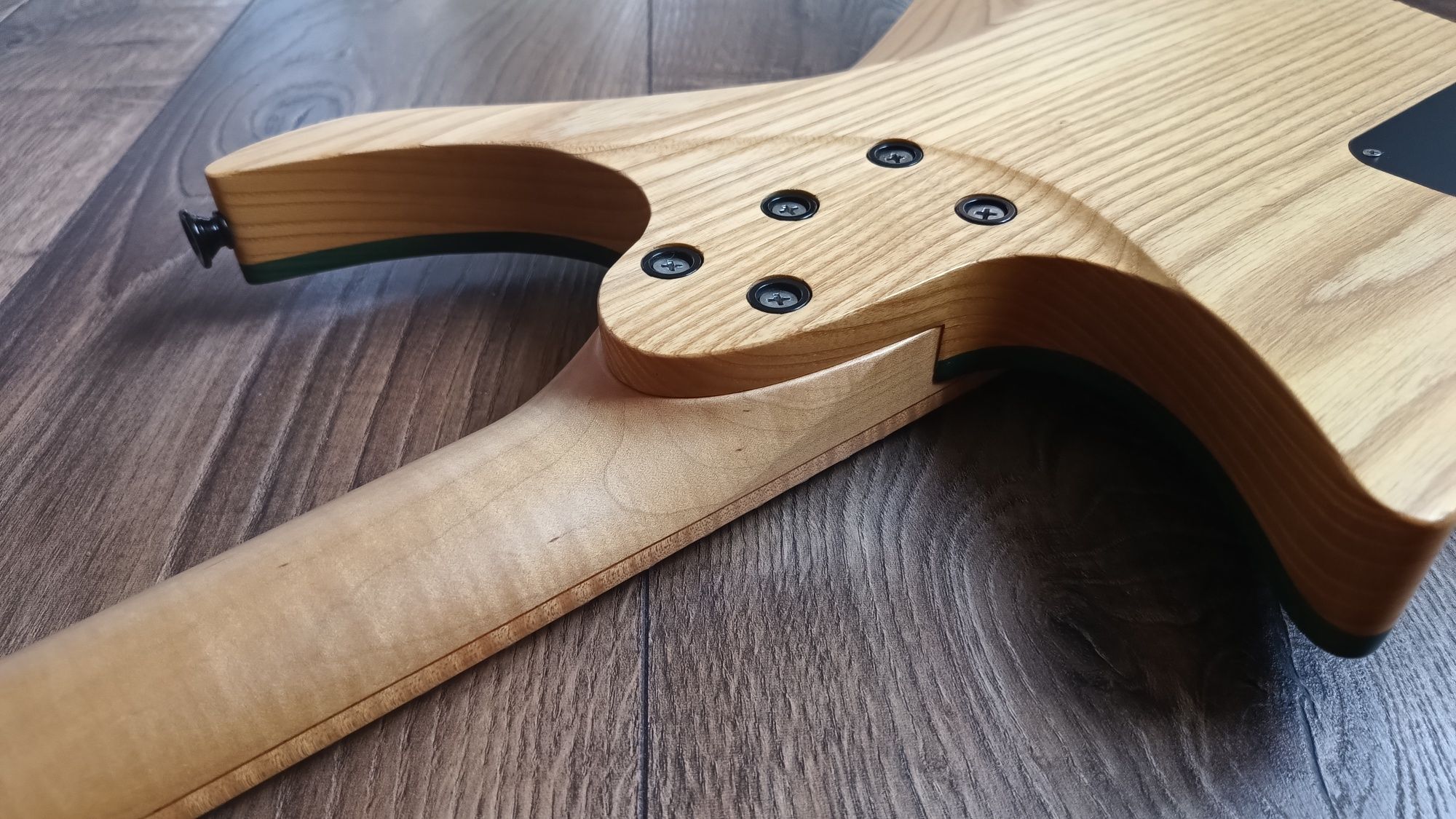 Gitara elektryczna NK guitars headless