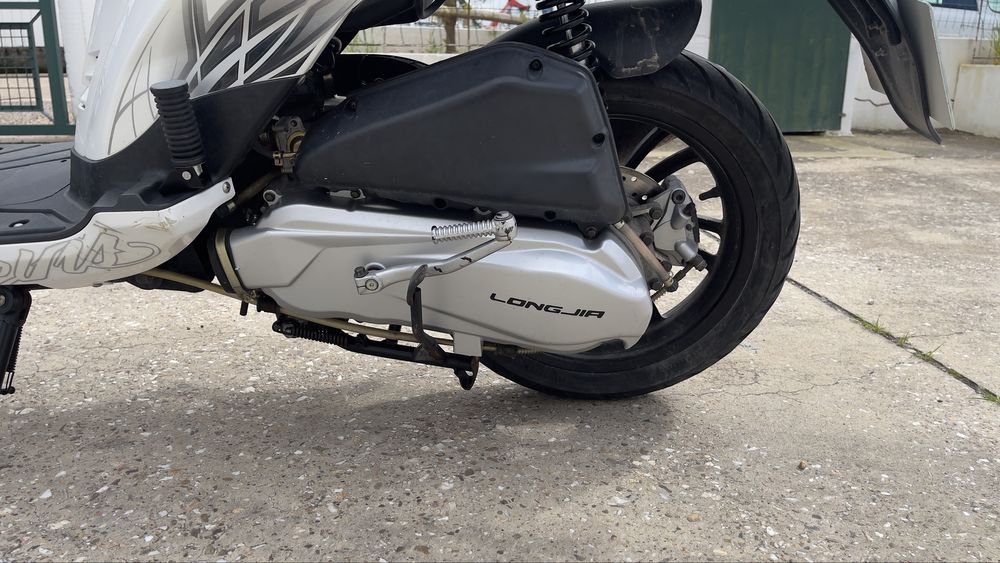 Scooter 125cc como nova